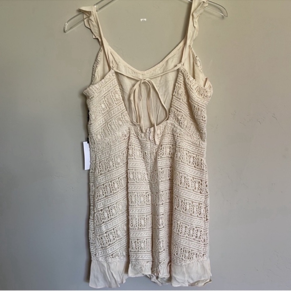 ASTR the Label Romantic Coastal Cream Biege Ruffle trim Lace Crochet Romper s L - Picture 10 of 10